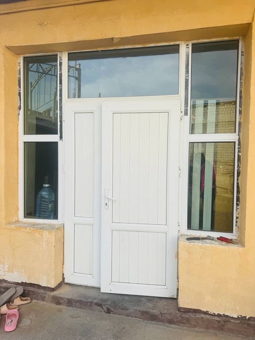 Akfa eshik va oynasi bn SOTILADI.