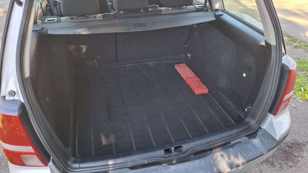 VW Golf 4 ,  1.6 benzina