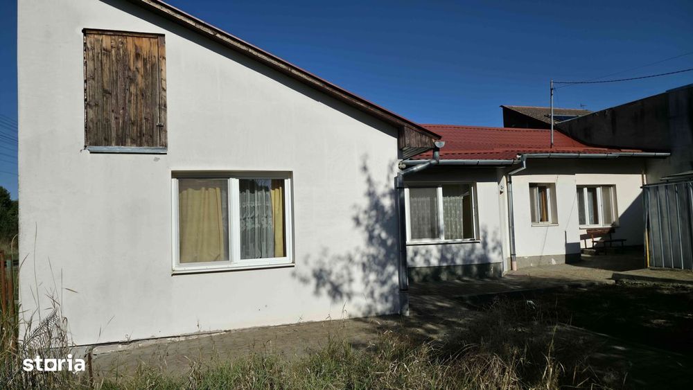 Casă individuală  în cartierul 7 Noiembrie ,3 camere curte 400mp