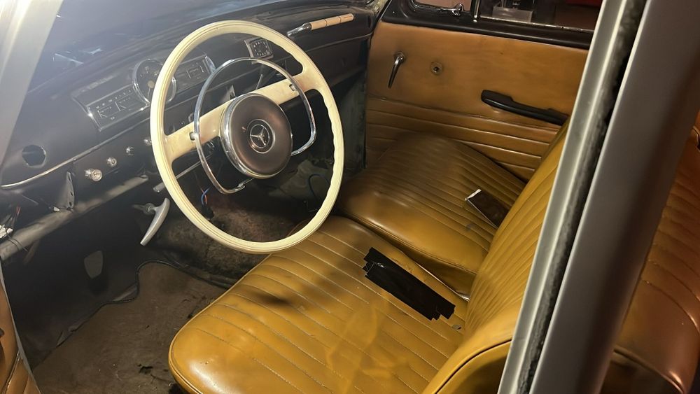 2x Mercedes Ponton – Proiecte de restaurare, Retromobil