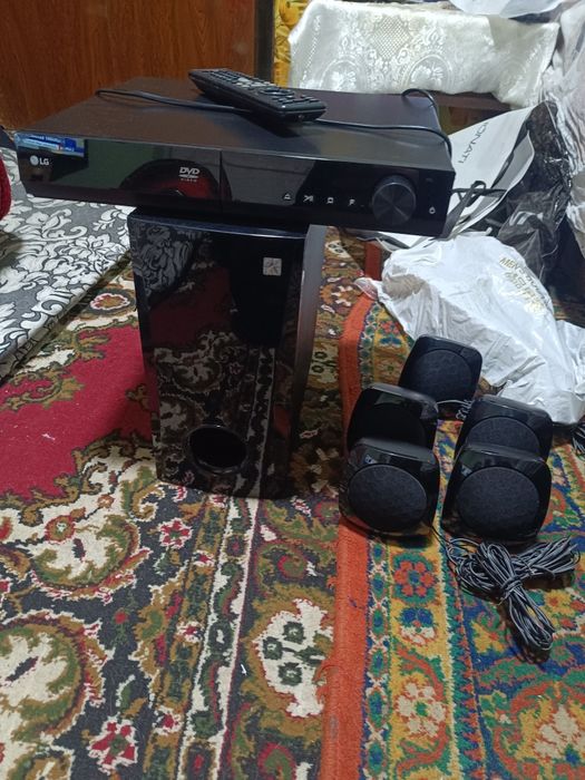 Damashni. Kinotyatr.