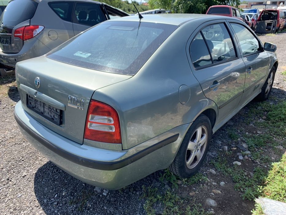 НА ЧАСТИ! Skoda Octavia I 2.0i Facelift 115 кс. хечбек