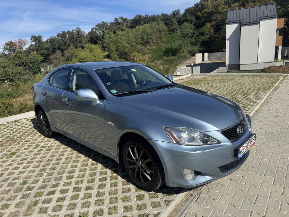 Lexus IS220d de vanzare 2009 / 146.000 km / al doilea proprietar