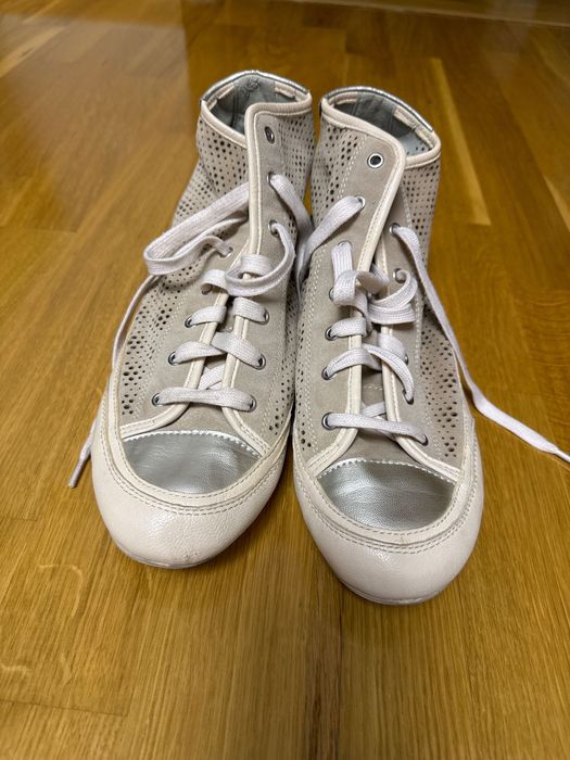 Vând Adidas geox