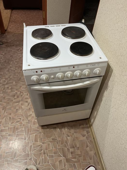 Продам плиту электрическую