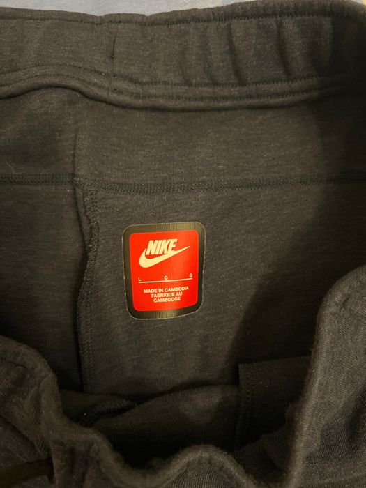 Nike Tech Fleece 2025