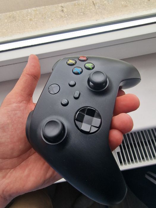 Controller Xbox Series X, Compatibil si cu Xbox One S si One X