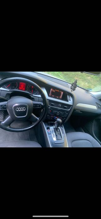 Vând/ Schimb A4 b8 2009