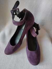 обувки в лилаво на платформа 39 номер