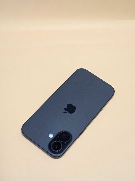 Hope Amanet P8 Iphone 16 128 Gb 100% 170 Ci