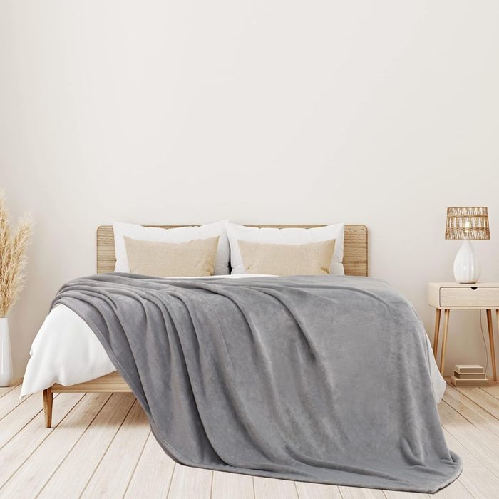 Одеяло поларено сиво 200х150
