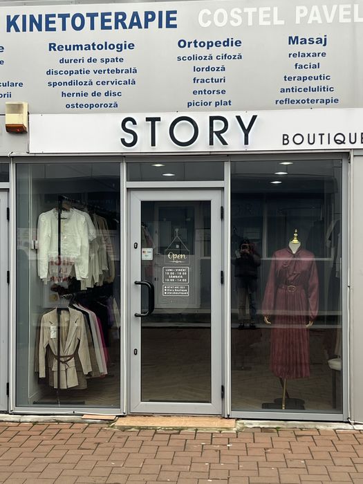 Afacere magazin de haine in Piața Mică