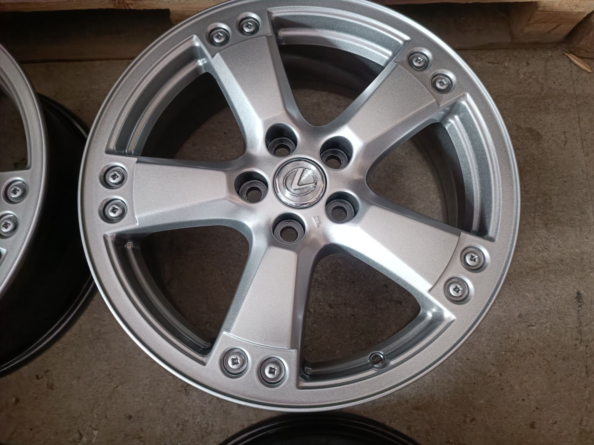 Диски r18 original 5x114.3 Lexus RX300, Rx330