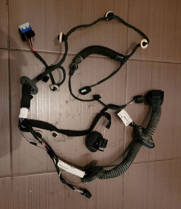 Piese Renault Megane 4 / mâner ușă, instalație electrică, geam, cheder