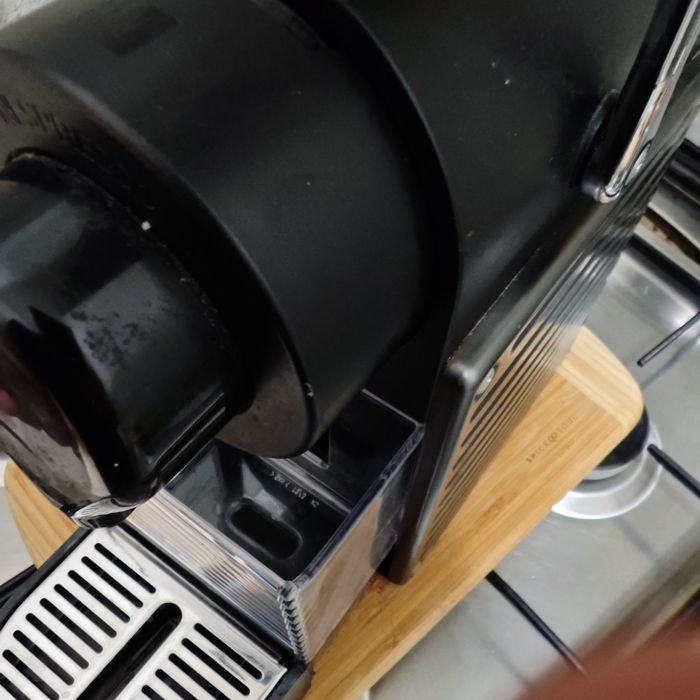 Nespresso C60 utilizat