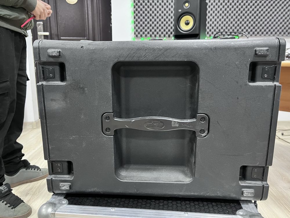 Behringer X32 Splitter SKB Case (Ръчна изработка)