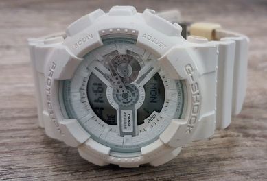 Часовник G-Shock