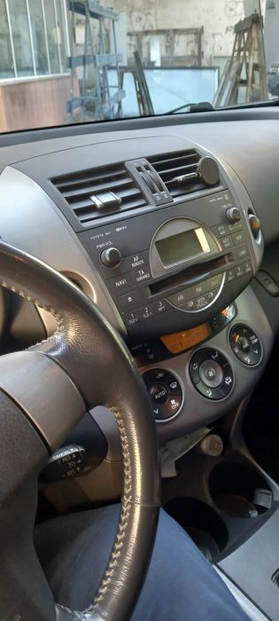 Vânzări auto Toyota RAV4