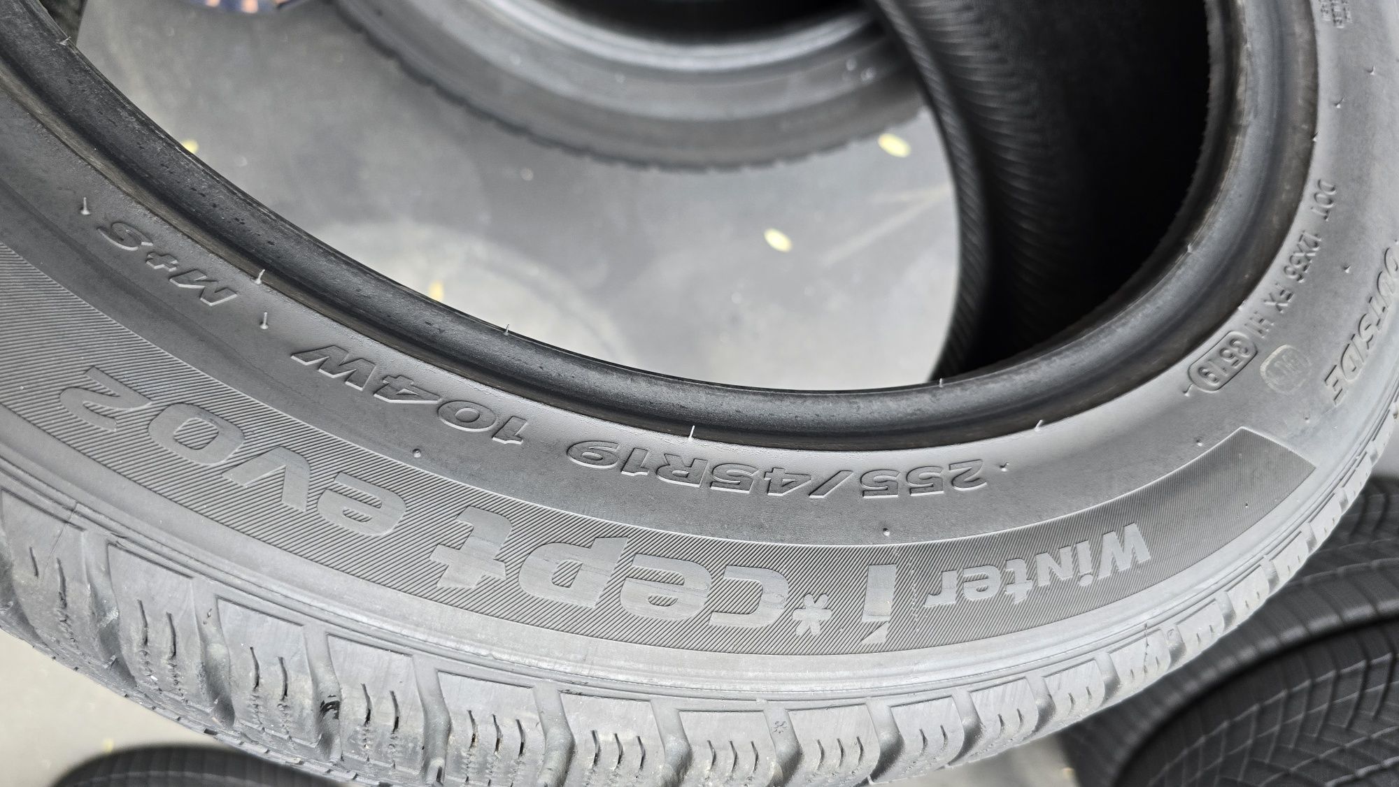 2 anvelope iarnă Hankook 255/45/19