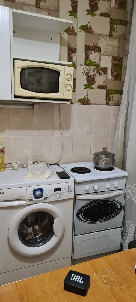 Продам 1,5 на Валентине