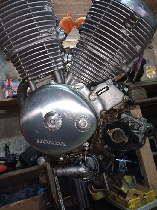 Двигател Honda shadow Vt750 c2