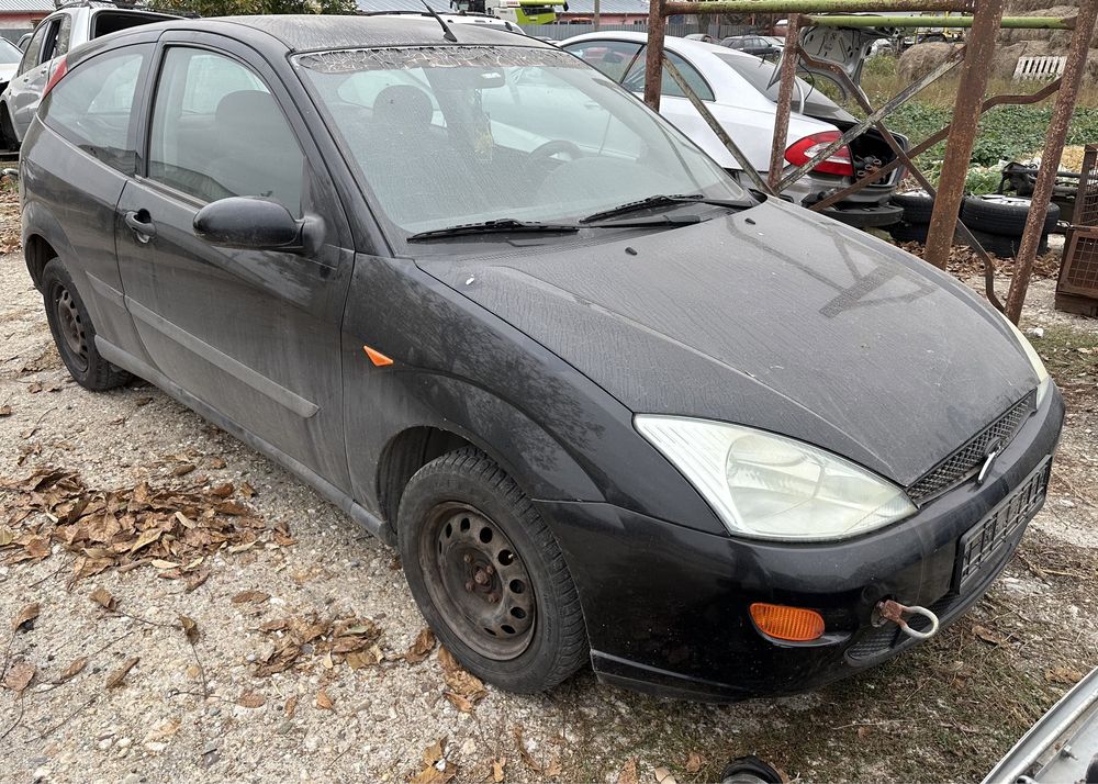 Ford Focus 1.6i на части