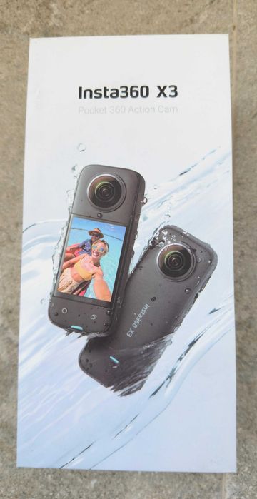 Vand Insta 360 X3 + invisible dive case + baterie suplimentara