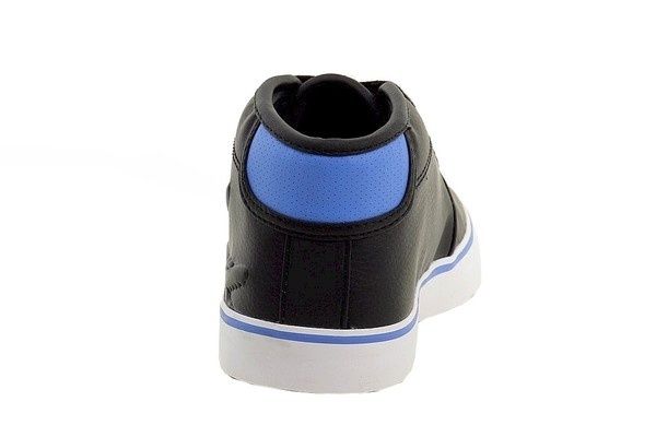 новые ботинки на мальчика Lacoste