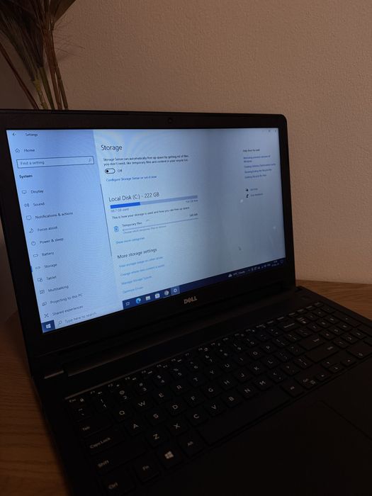 Laptop DELL        .