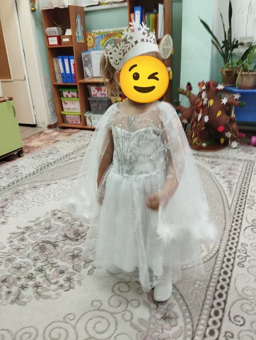 Продам костюм снежинки (4-5 лет)