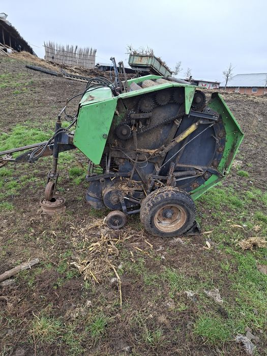 Vând balotera rotunda