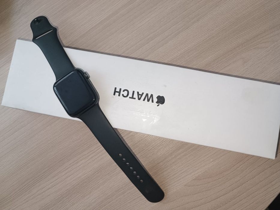 Apple watch se 44 mm