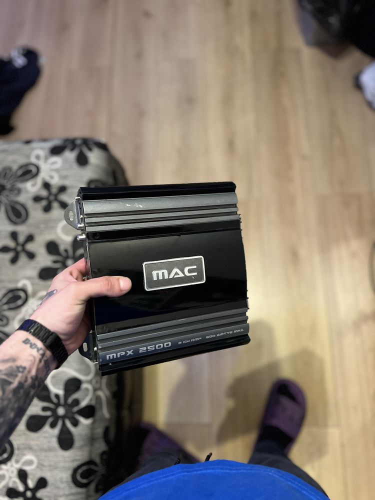 Amplificator Mac auto subwoofer