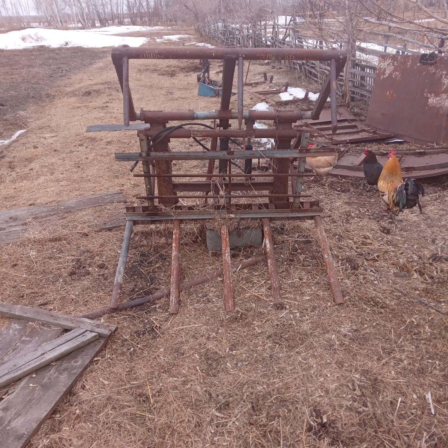 Продам стогомет на т16, со шлангами, цилиндрами.