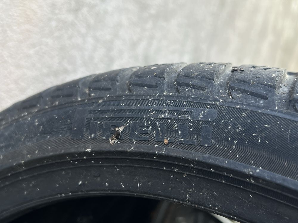 Anvelope 205 / 40 / 18  PIRELLI SOTTOZERO 3 ( M + S )