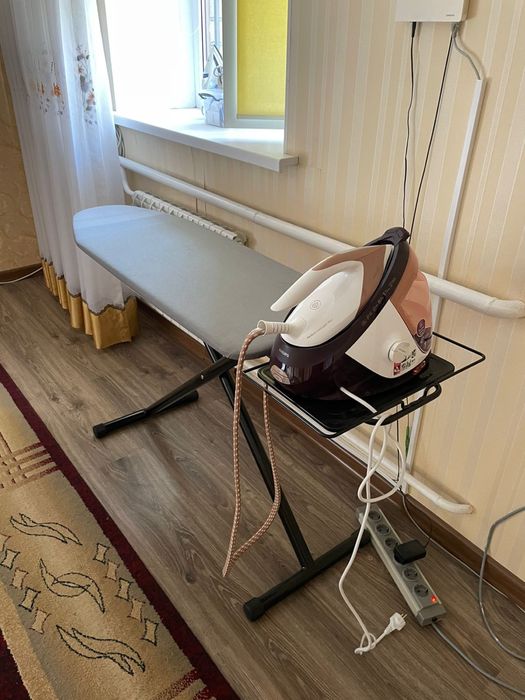 Утюг с гладильной доской