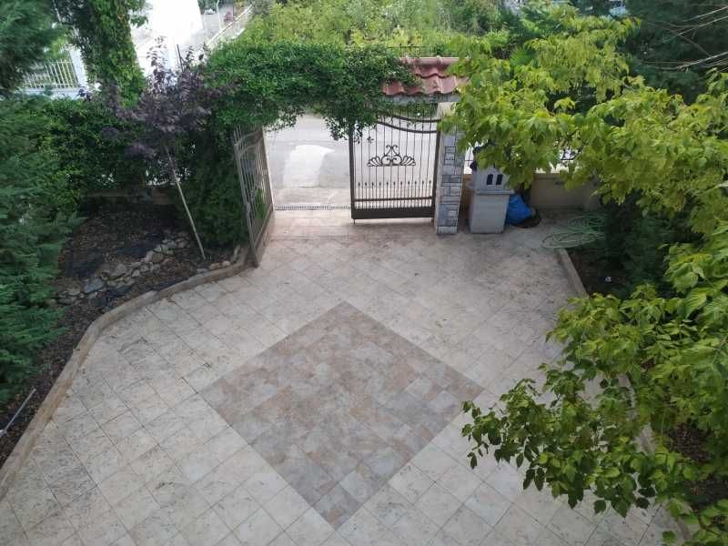 Продава 2 ет. къща 165 м2 и двор 260 м2 в Аспровалта, Гърция