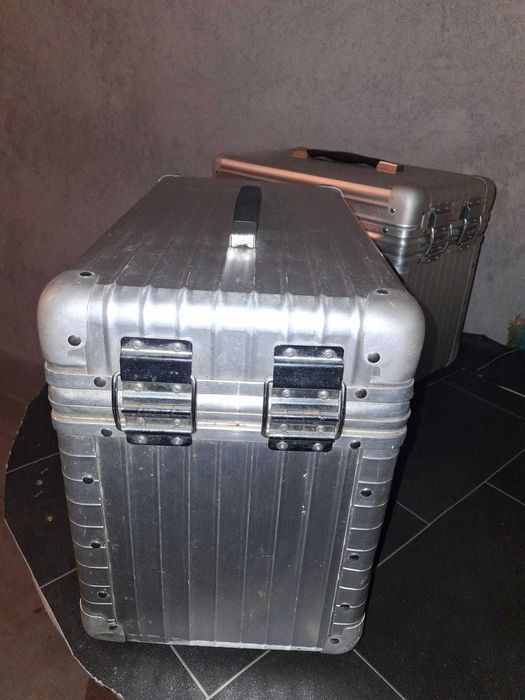 Cutii laterale moto din aluminiu 40 L Aprilia