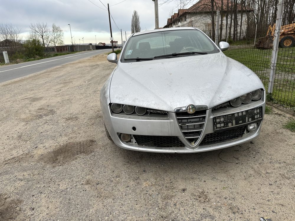 Plansa bord alfa Romeo 159