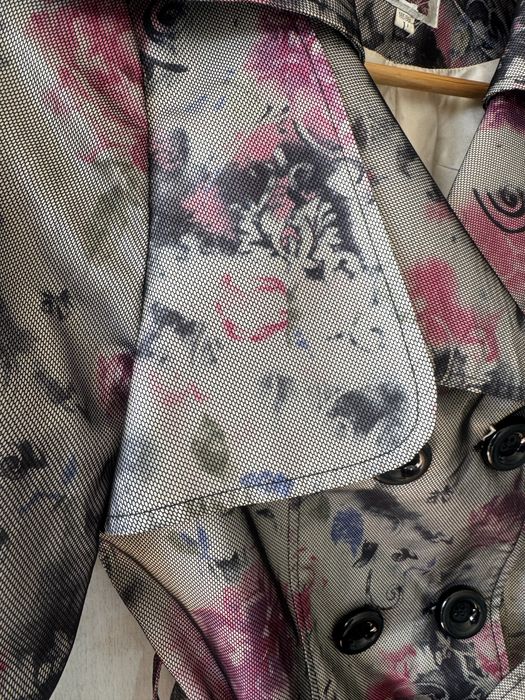 Дамски тренчкот Max mara с черна паяжина