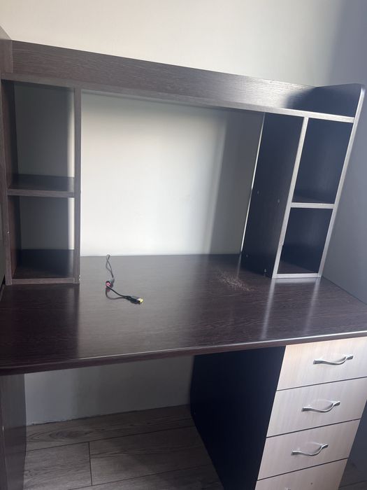 Продам письменный стол