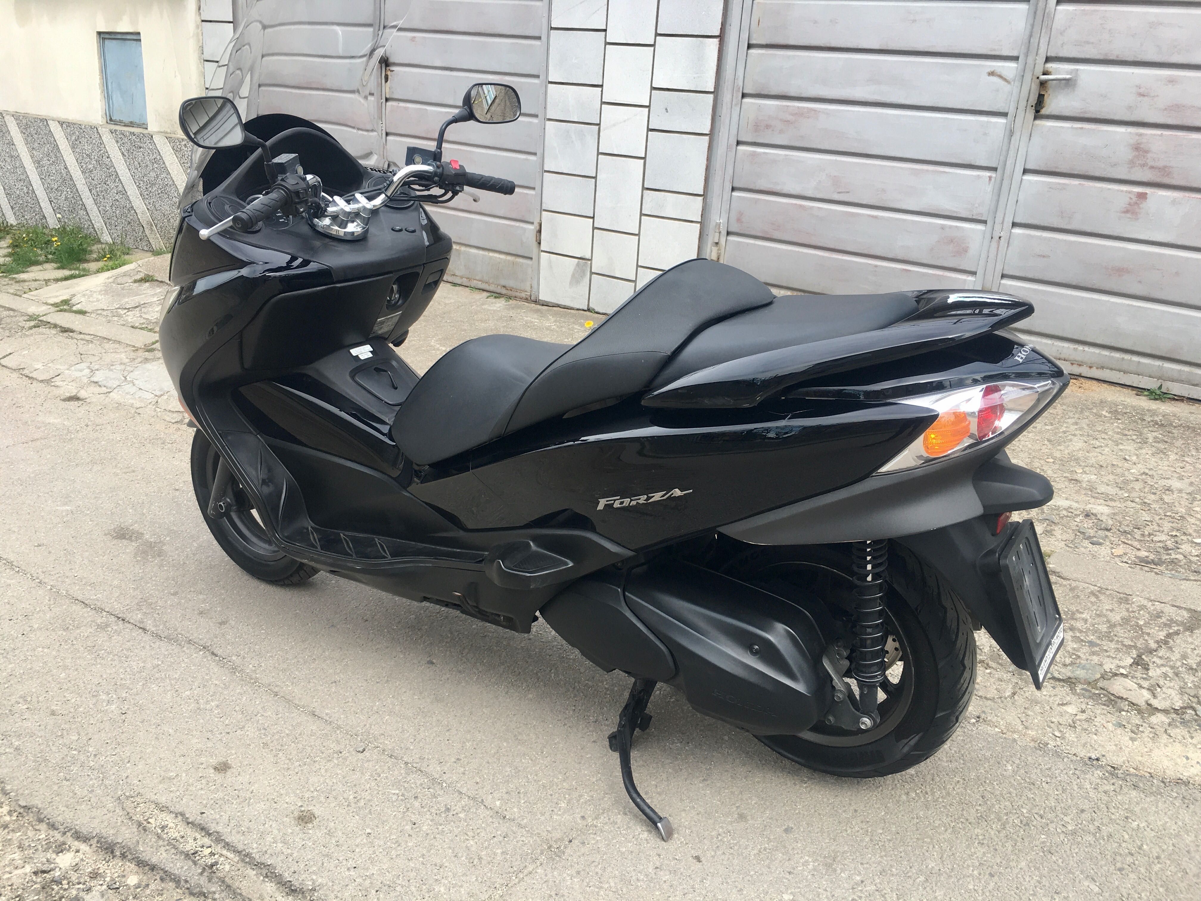 Honda Forza 250i