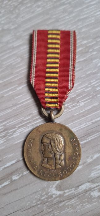 Medalia Cruciada împotriva Comunismului cu panglică germană