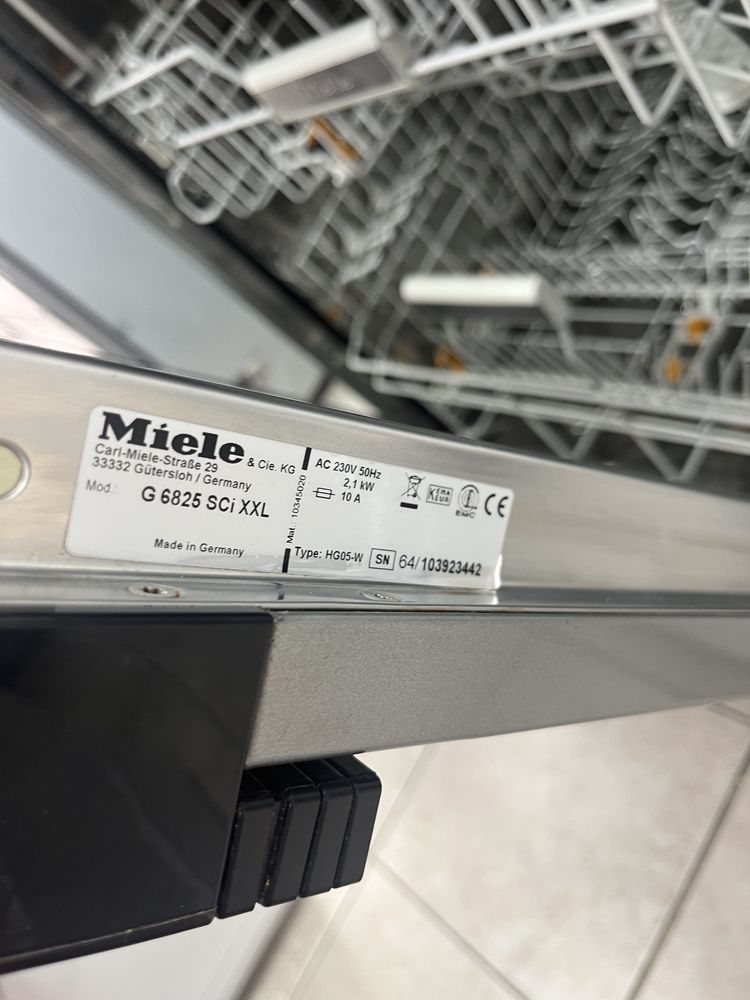 MIELE G6825 XXL sci миялна за полувграждане AutoOpen/24 м гаранция