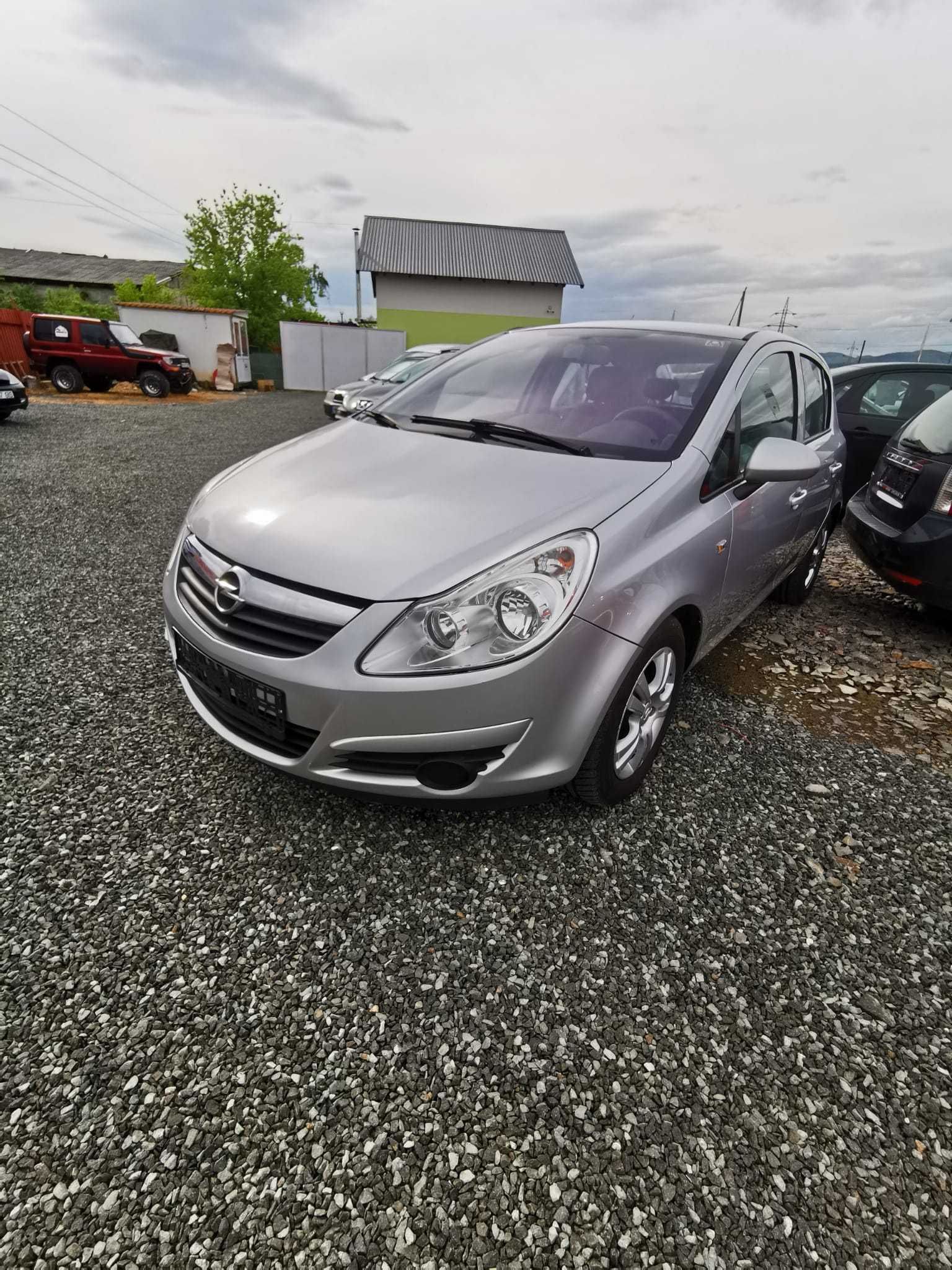 Opel corsa 1.0 benzina