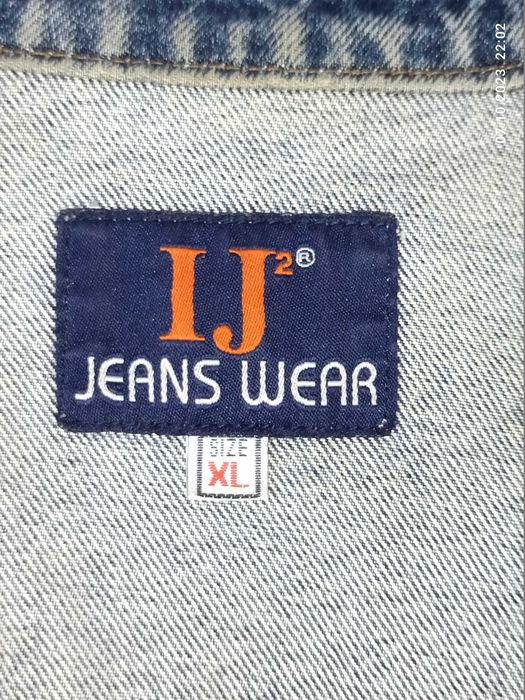 Женская джинсовая куртка, размер 46 - 48.