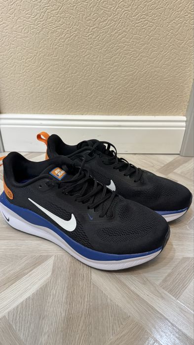 Кроссовки мужские Nike
