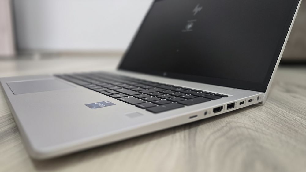 Laptop Elitebook 650 G10, i5gen13, 16Gb, 256Gb, 15,6Fhd, webcam