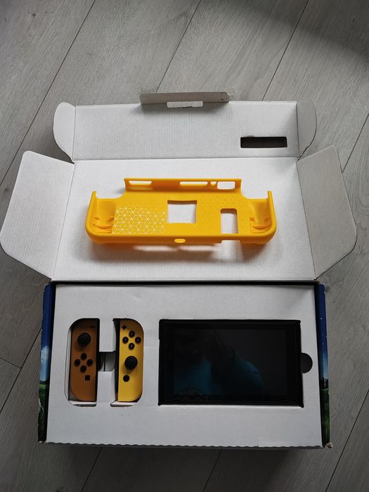 Nintendo Switch Led Pikachu & Eevee Edition - Editie Speciala