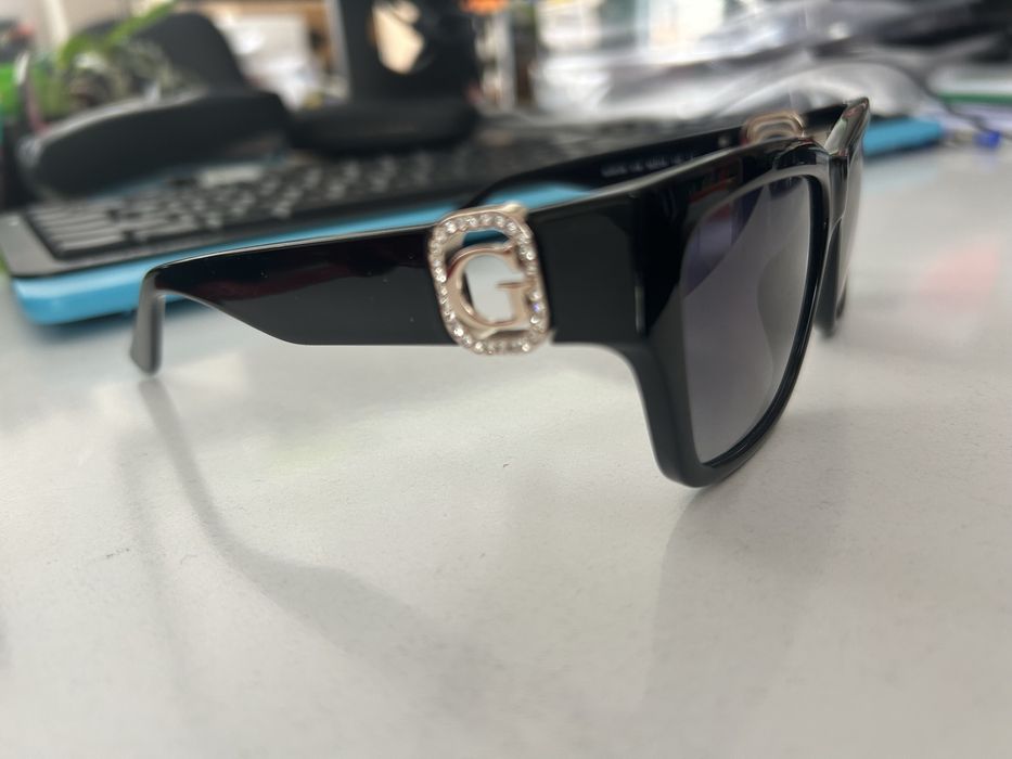 Очила Guess нови